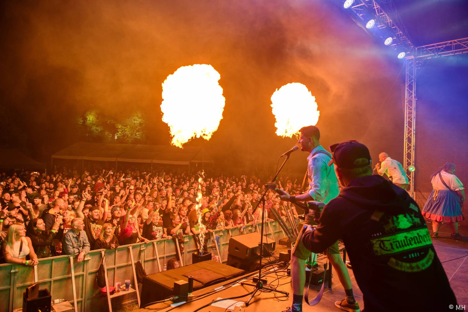 Rock for JK Manětín uzavřel Trautenberk, punkáče bavili SPS a publikum rozdováděla i Vypsaná fiXa 