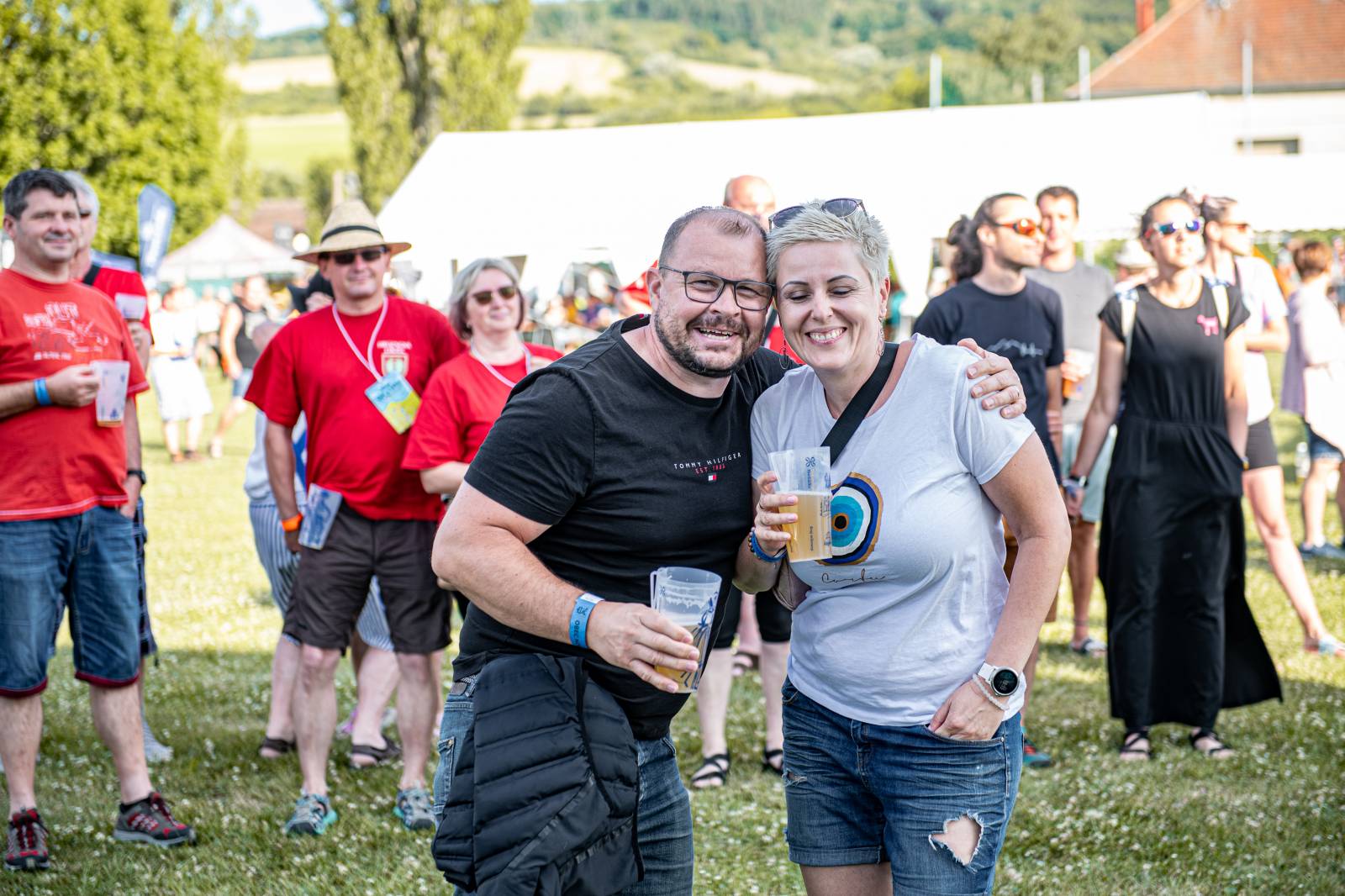 Lhoty a Lehoty se sjely na jižní Moravě, první den je oslnila Kateřina Marie Tichá