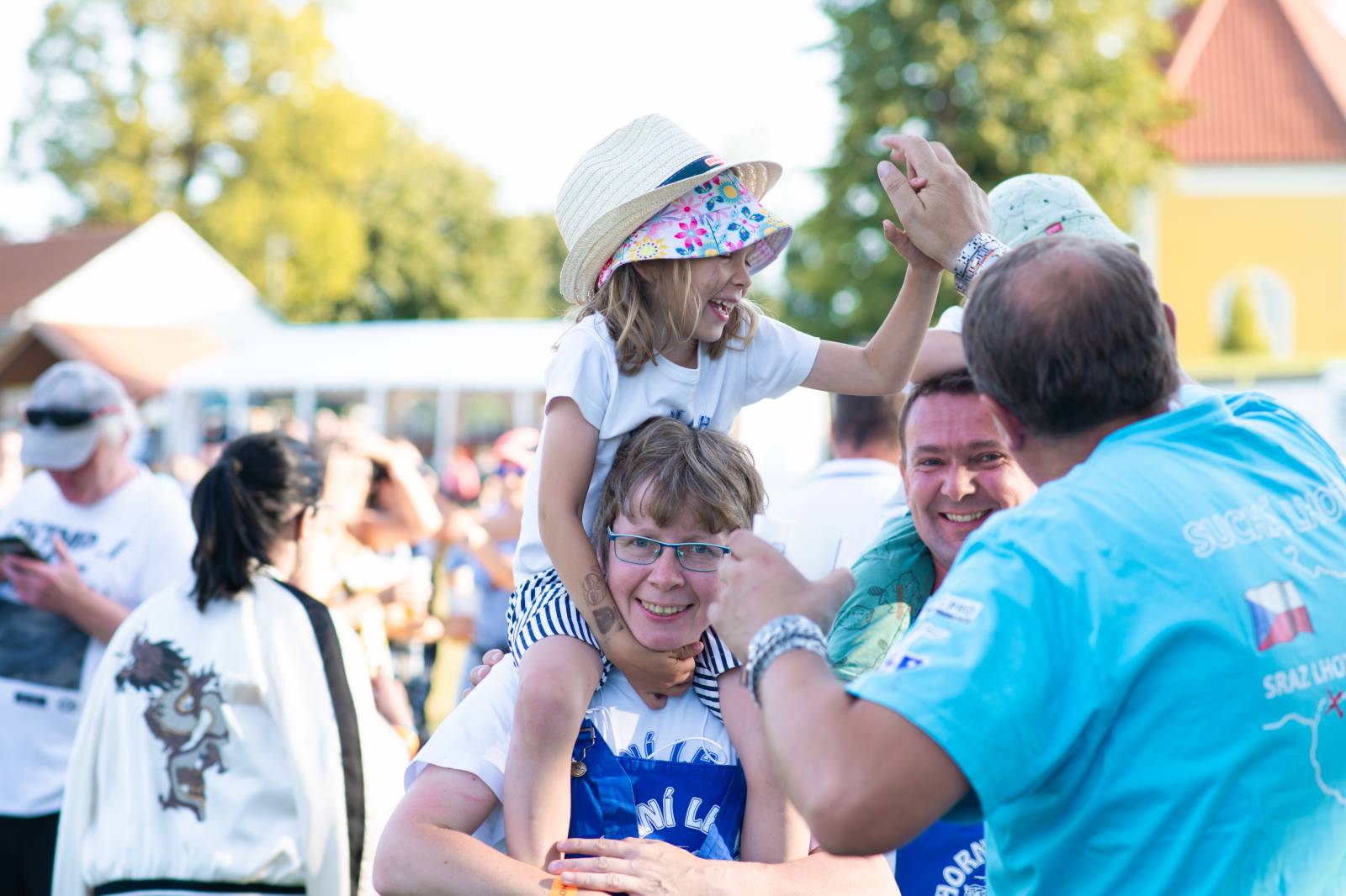 Lhoty a Lehoty se sjely na jižní Moravě, první den je oslnila Kateřina Marie Tichá