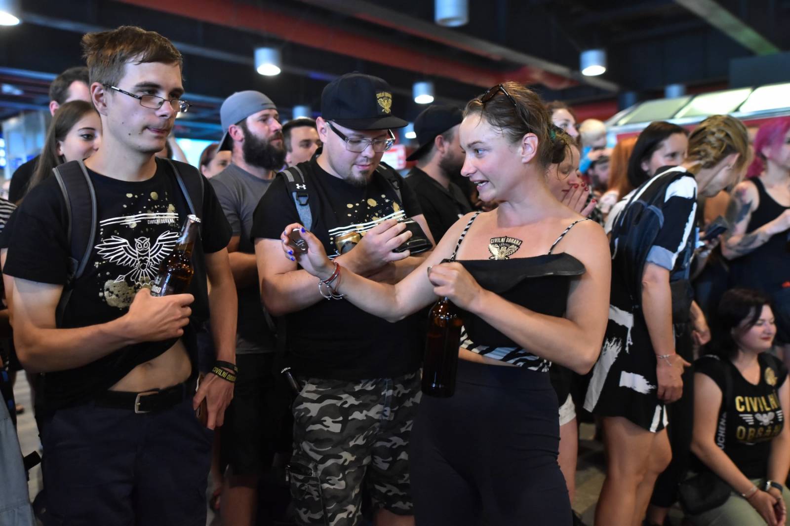 Civilní Obrana odehrála během jediného dne šest koncertů, na všechny jela vlakem