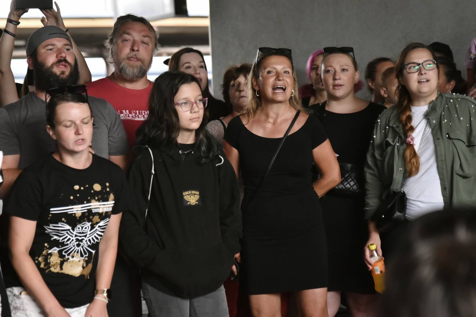 Civilní Obrana odehrála během jediného dne šest koncertů, na všechny jela vlakem