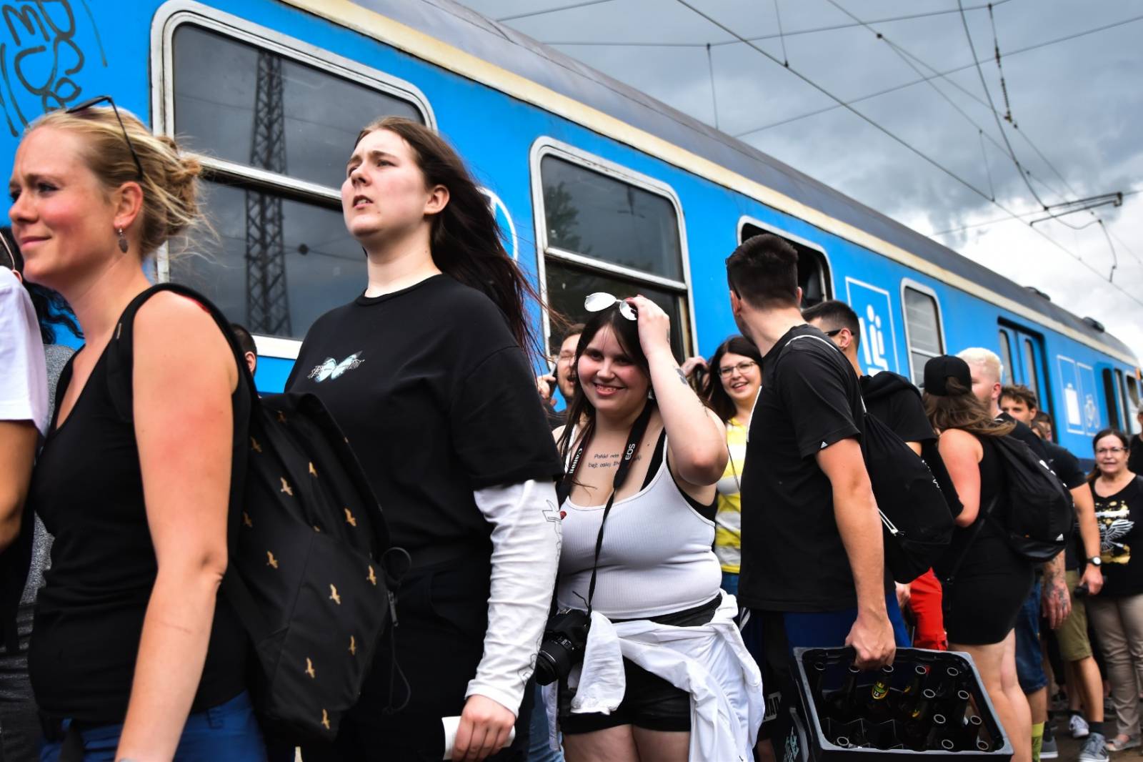 Civilní Obrana odehrála během jediného dne šest koncertů, na všechny jela vlakem