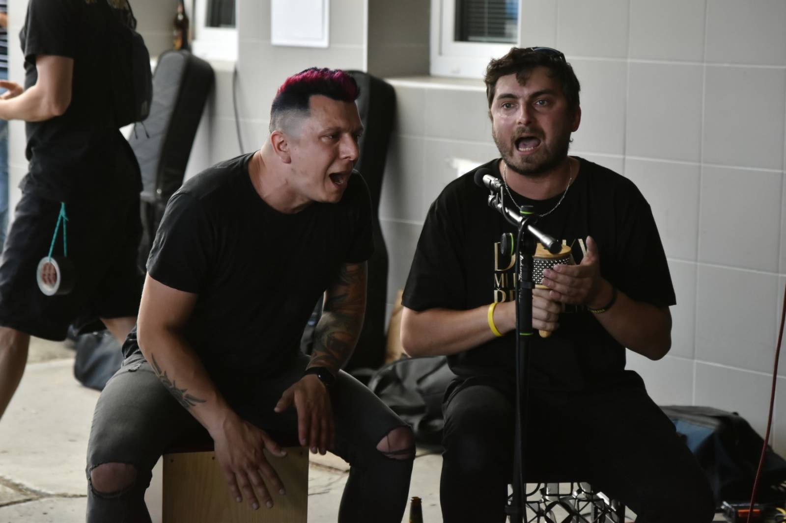 Civilní Obrana odehrála během jediného dne šest koncertů, na všechny jela vlakem