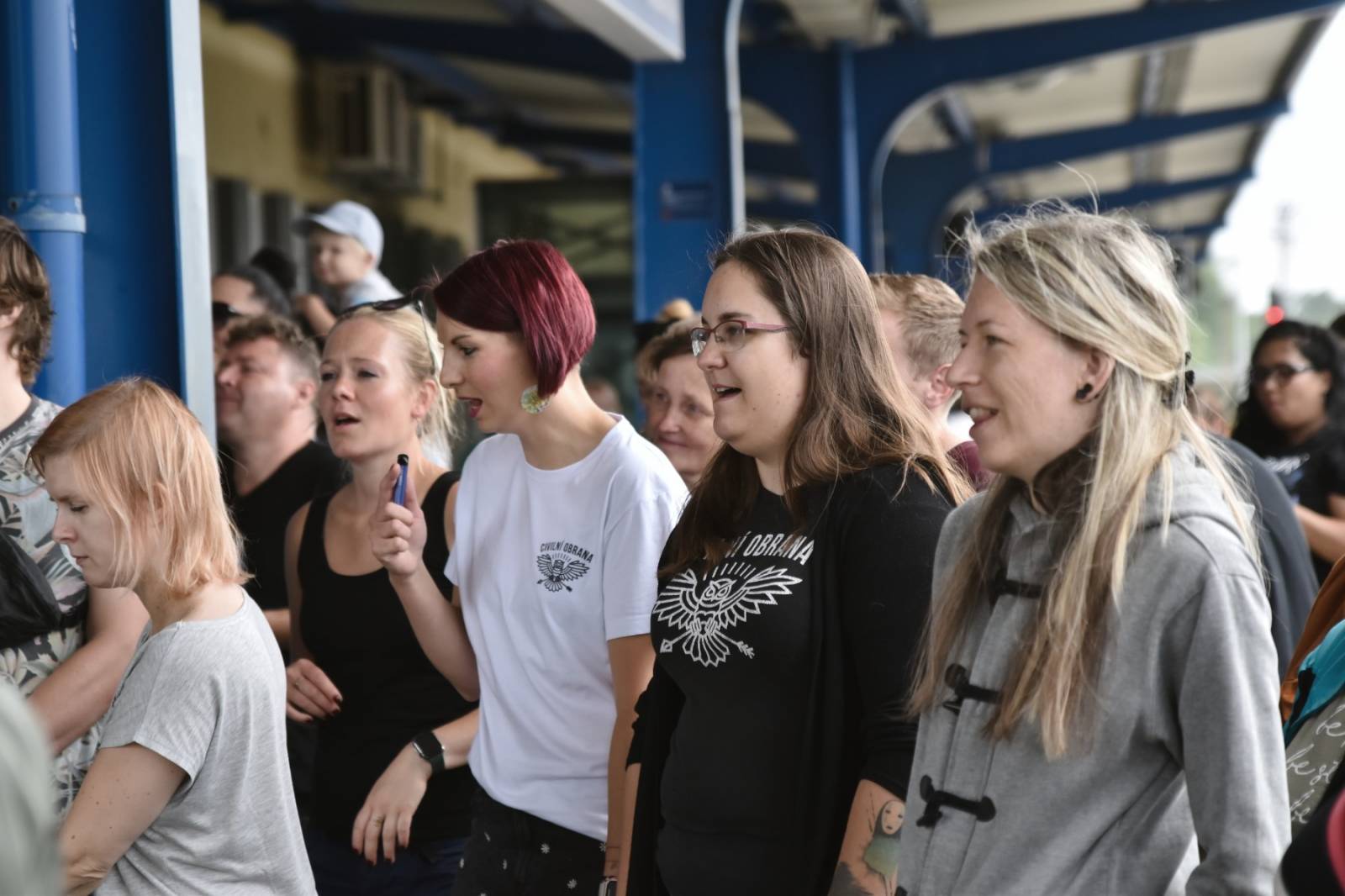 Civilní Obrana odehrála během jediného dne šest koncertů, na všechny jela vlakem