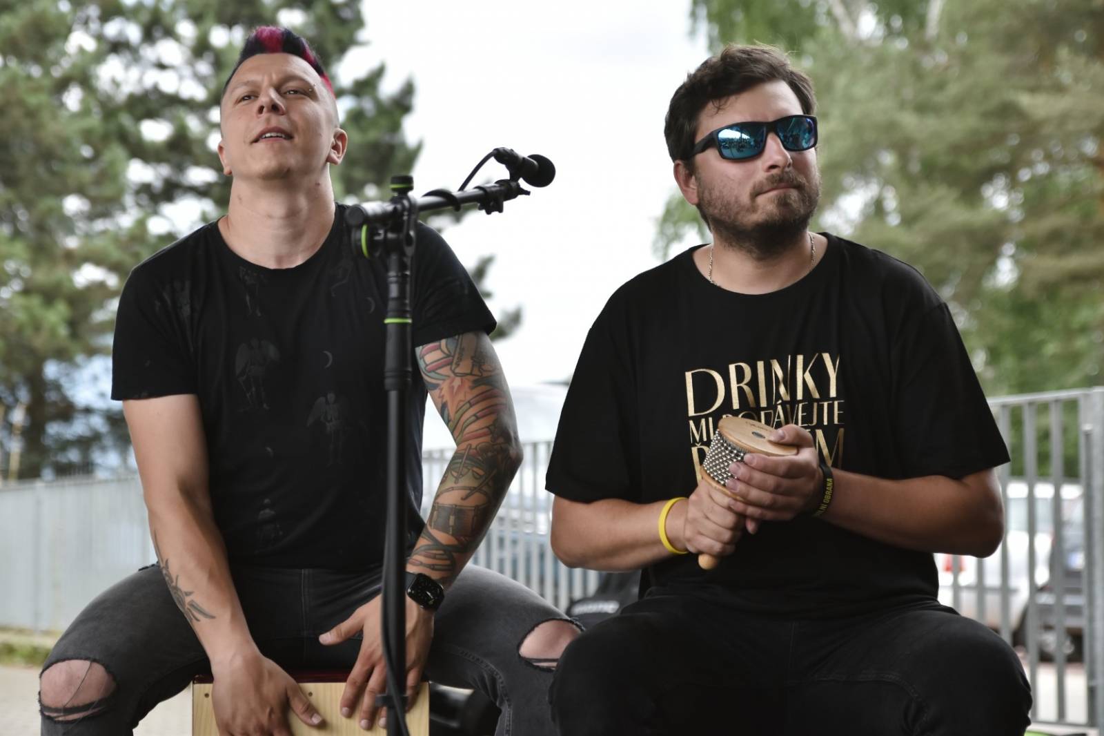 Civilní Obrana odehrála během jediného dne šest koncertů, na všechny jela vlakem