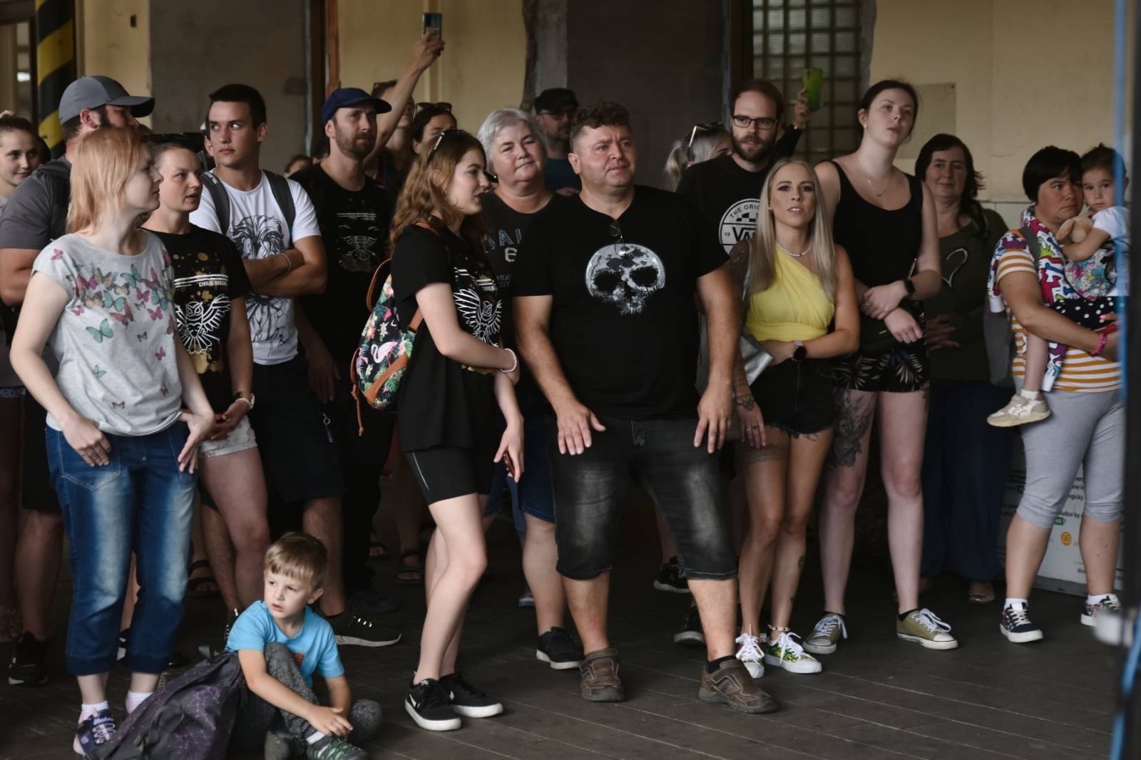 Civilní Obrana odehrála během jediného dne šest koncertů, na všechny jela vlakem