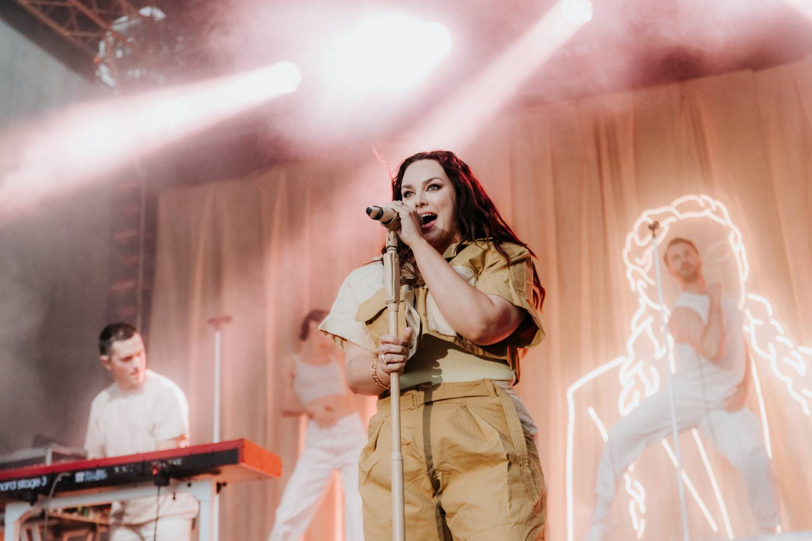 Ewa Farna rozhýbala Mattoni Life Bar v Karlových Varech