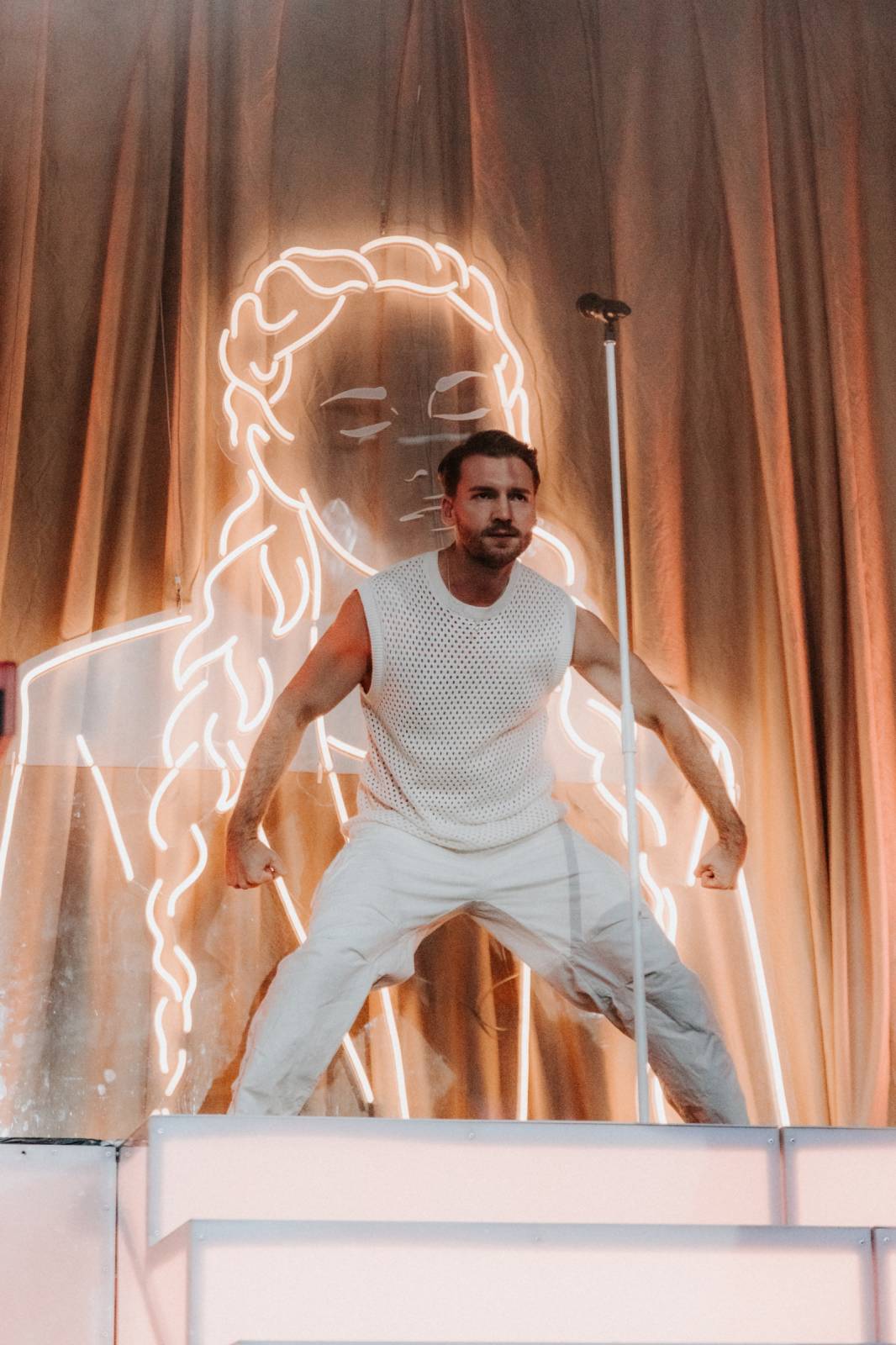 Ewa Farna rozhýbala Mattoni Life Bar v Karlových Varech