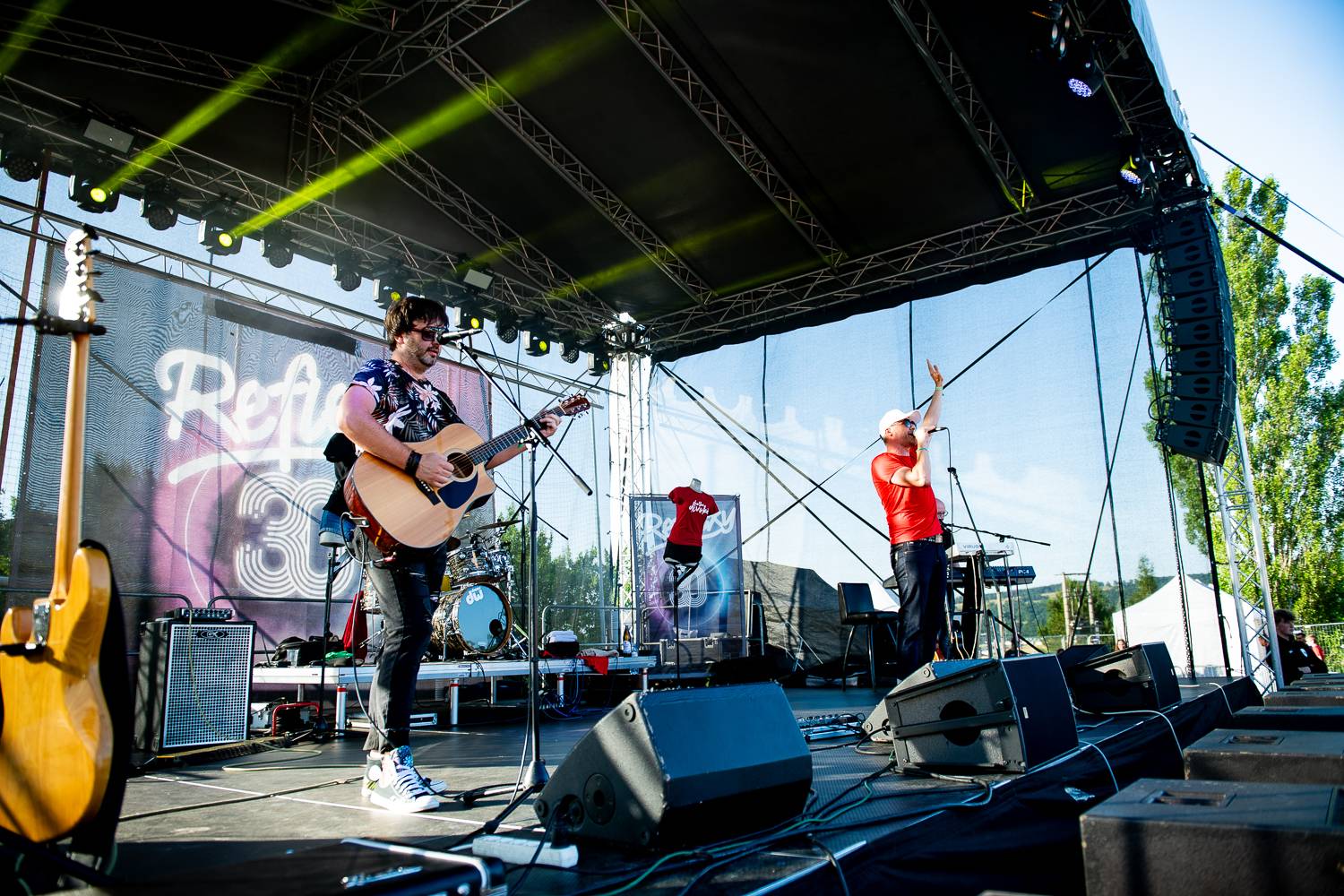 Druhý den Sjezdu Lhot a Lehot: Sebastian si přivezl ohně, bavili i Fleret, Reflexy a Křídla