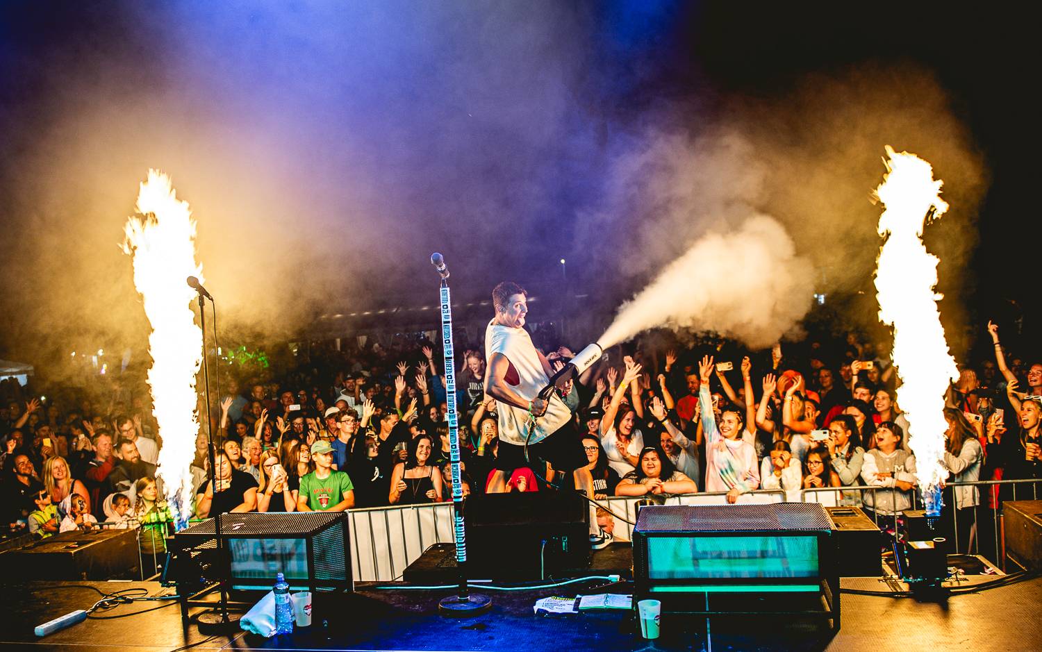 Druhý den Sjezdu Lhot a Lehot: Sebastian si přivezl ohně, bavili i Fleret, Reflexy a Křídla