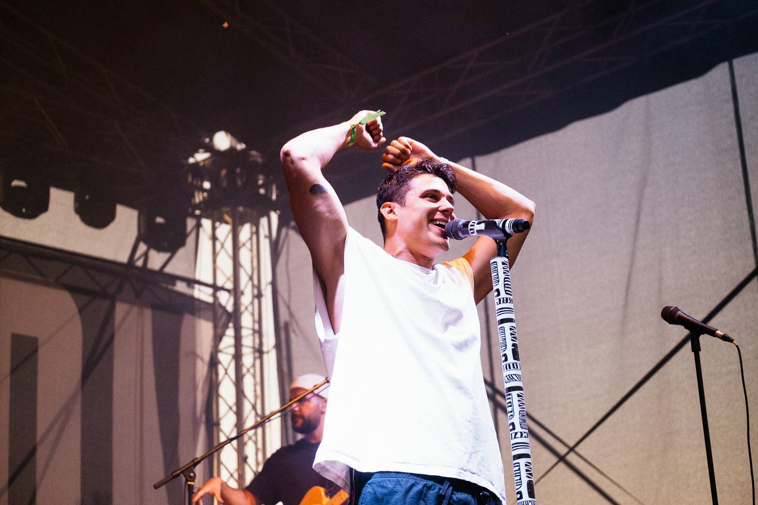 Druhý den Sjezdu Lhot a Lehot: Sebastian si přivezl ohně, bavili i Fleret, Reflexy a Křídla