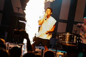 Druhý den Sjezdu Lhot a Lehot: Sebastian si přivezl ohně, bavili i Fleret, Reflexy a Křídla