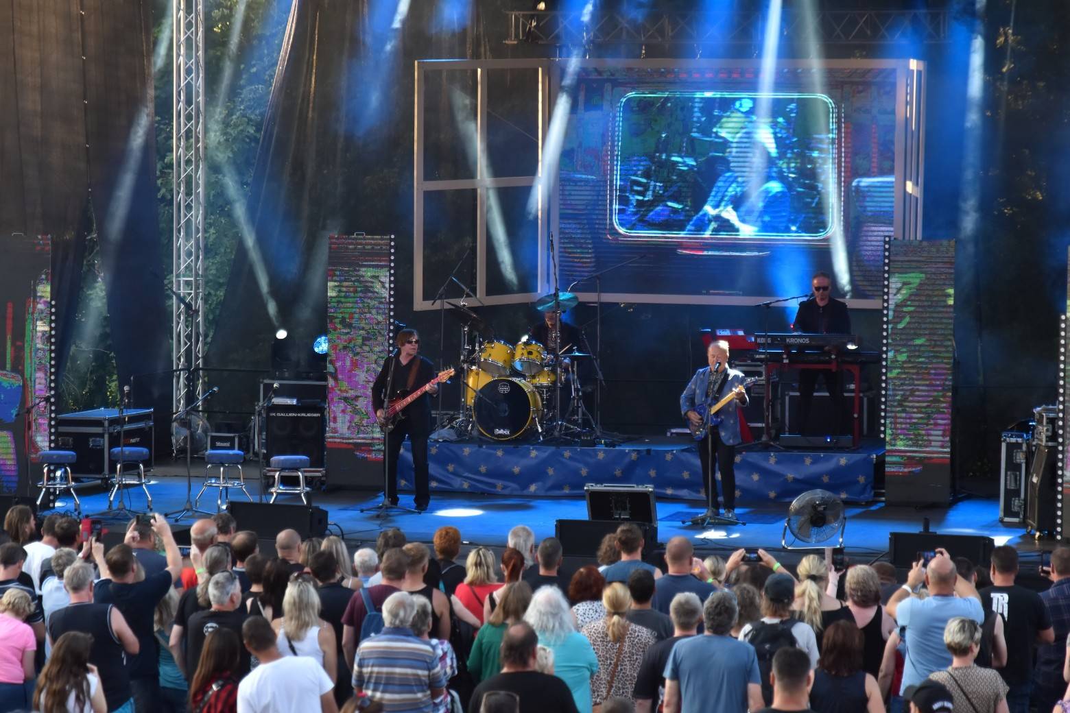 Olympic a jeho vlak, co nikdy nestaví, dorazil do Plzně. Za Plazou odehrál své největší hity