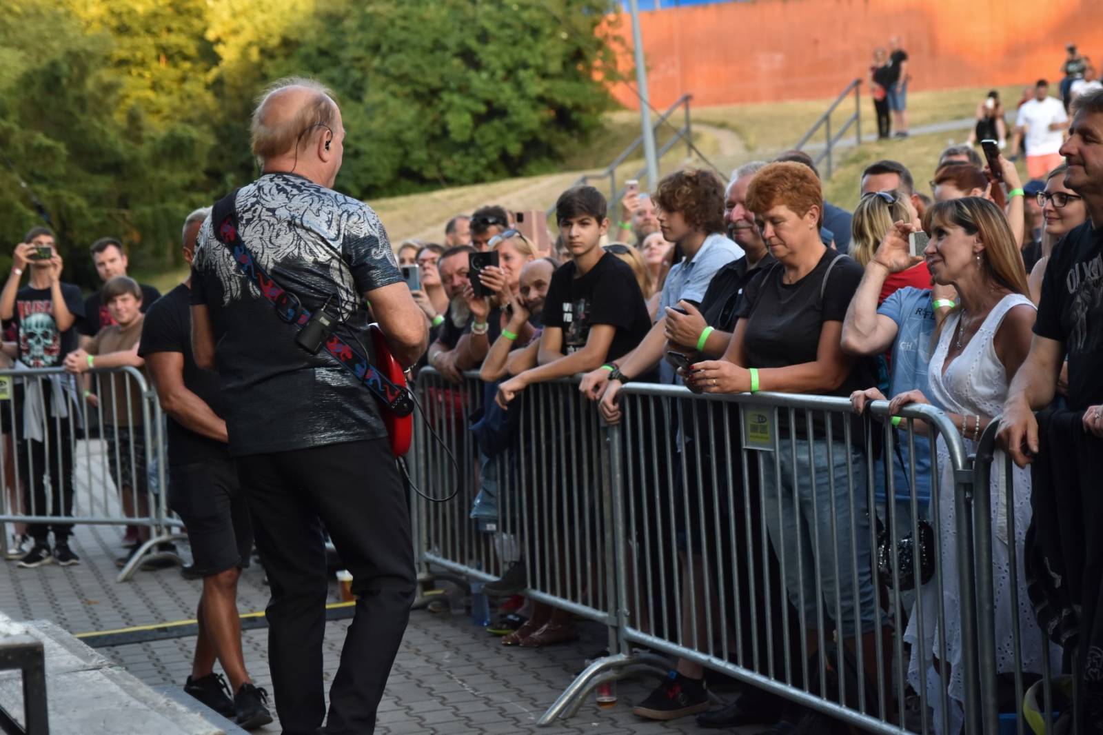Olympic a jeho vlak, co nikdy nestaví, dorazil do Plzně. Za Plazou odehrál své největší hity