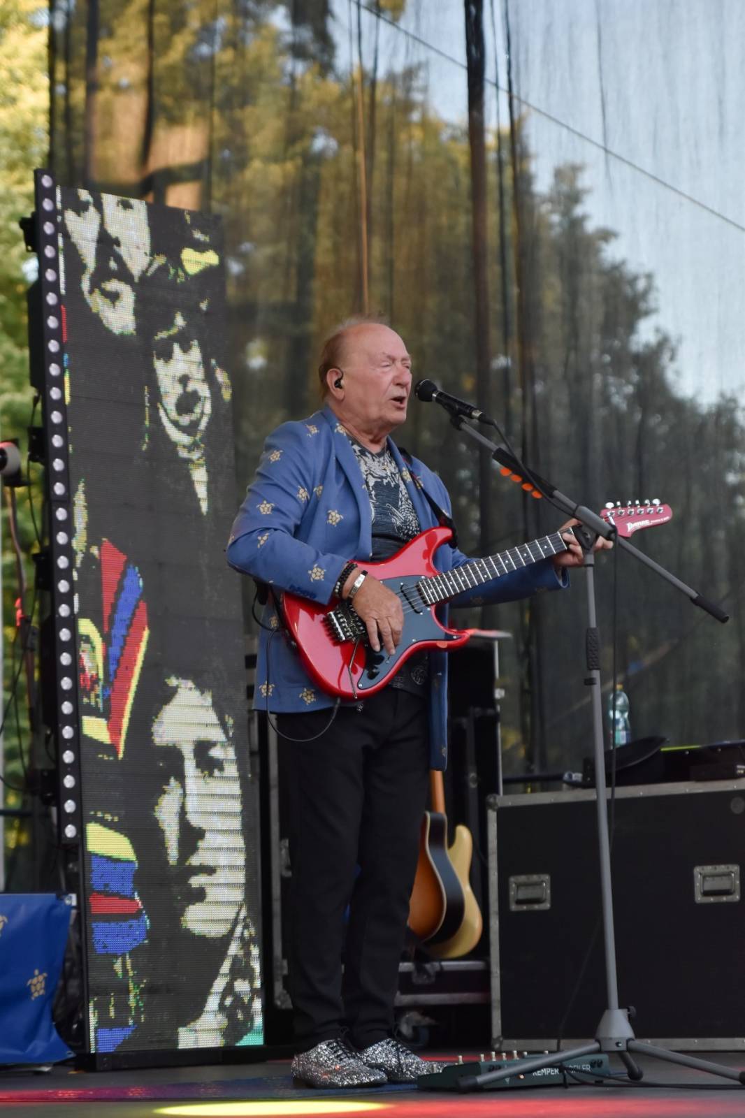 Olympic a jeho vlak, co nikdy nestaví, dorazil do Plzně. Za Plazou odehrál své největší hity