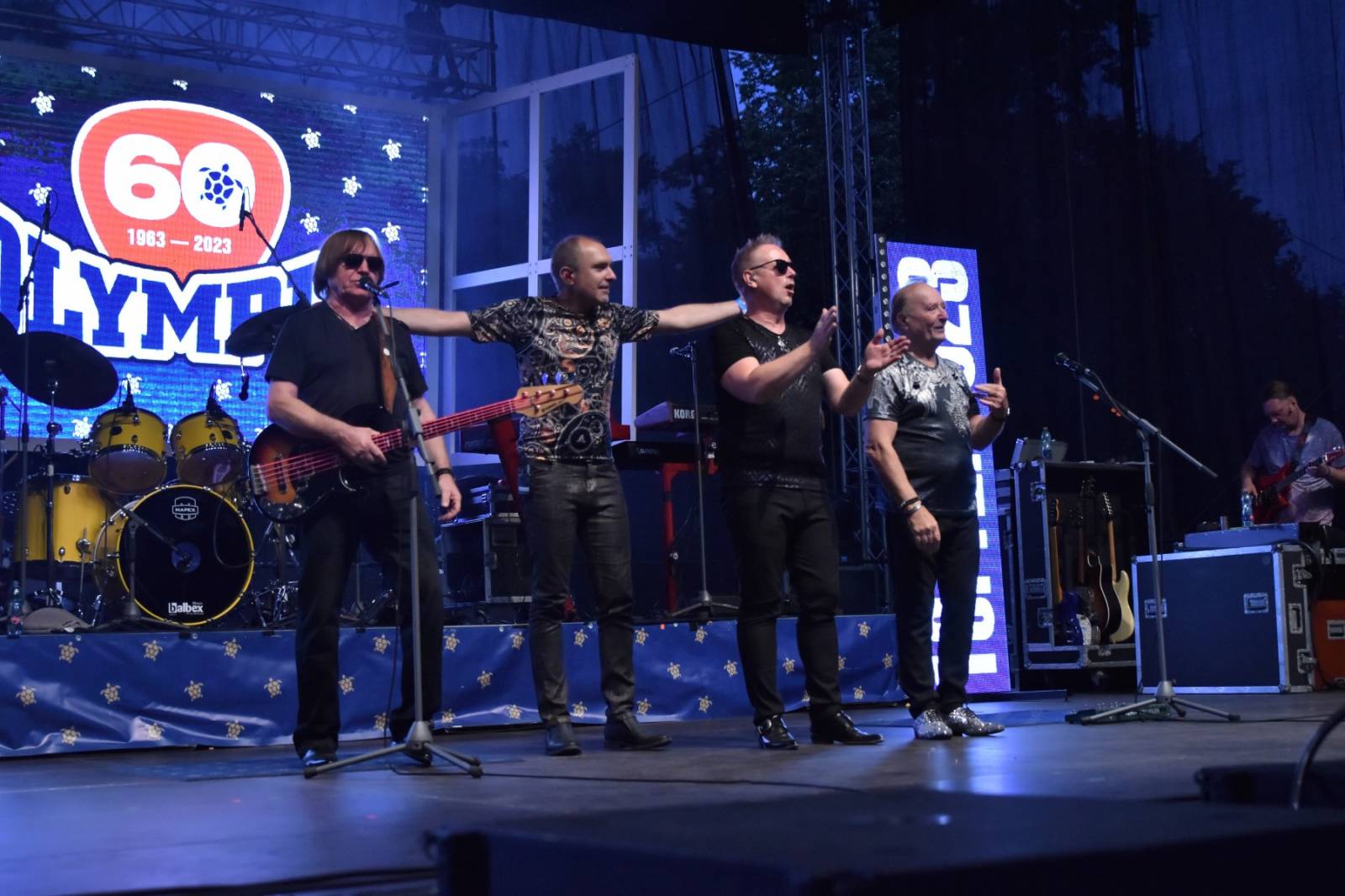 Olympic a jeho vlak, co nikdy nestaví, dorazil do Plzně. Za Plazou odehrál své největší hity