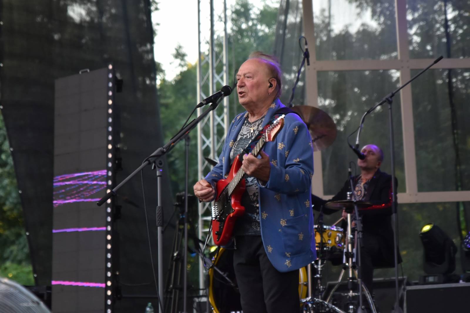 Olympic a jeho vlak, co nikdy nestaví, dorazil do Plzně. Za Plazou odehrál své největší hity