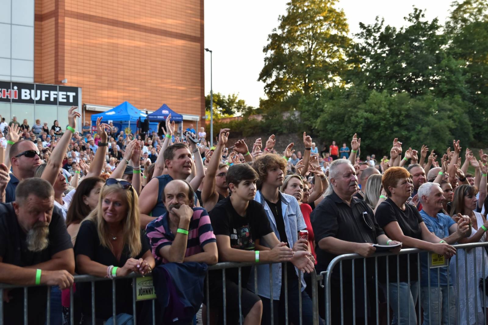 Olympic a jeho vlak, co nikdy nestaví, dorazil do Plzně. Za Plazou odehrál své největší hity