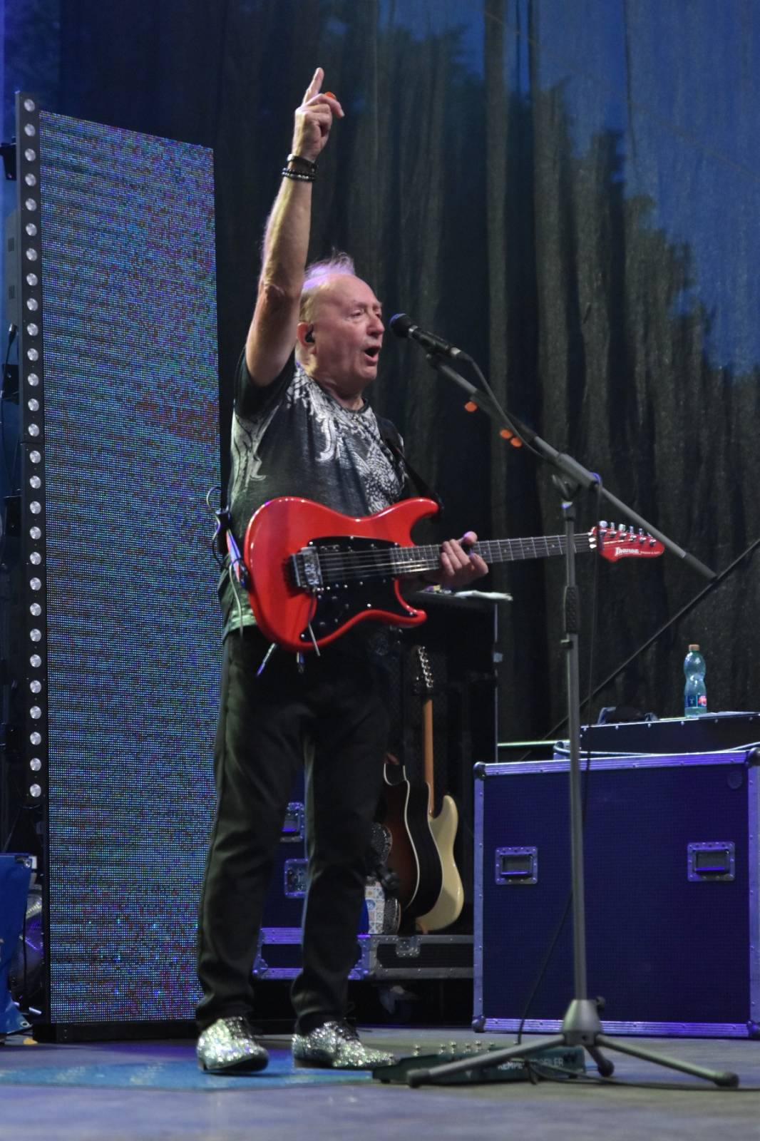 Olympic a jeho vlak, co nikdy nestaví, dorazil do Plzně. Za Plazou odehrál své největší hity