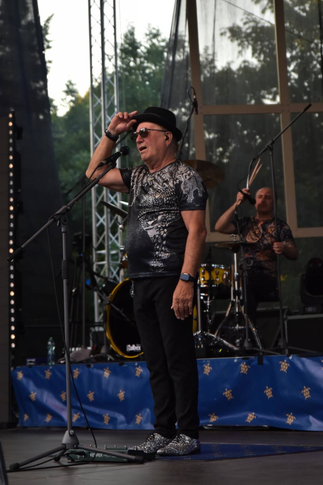 Olympic a jeho vlak, co nikdy nestaví, dorazil do Plzně. Za Plazou odehrál své největší hity