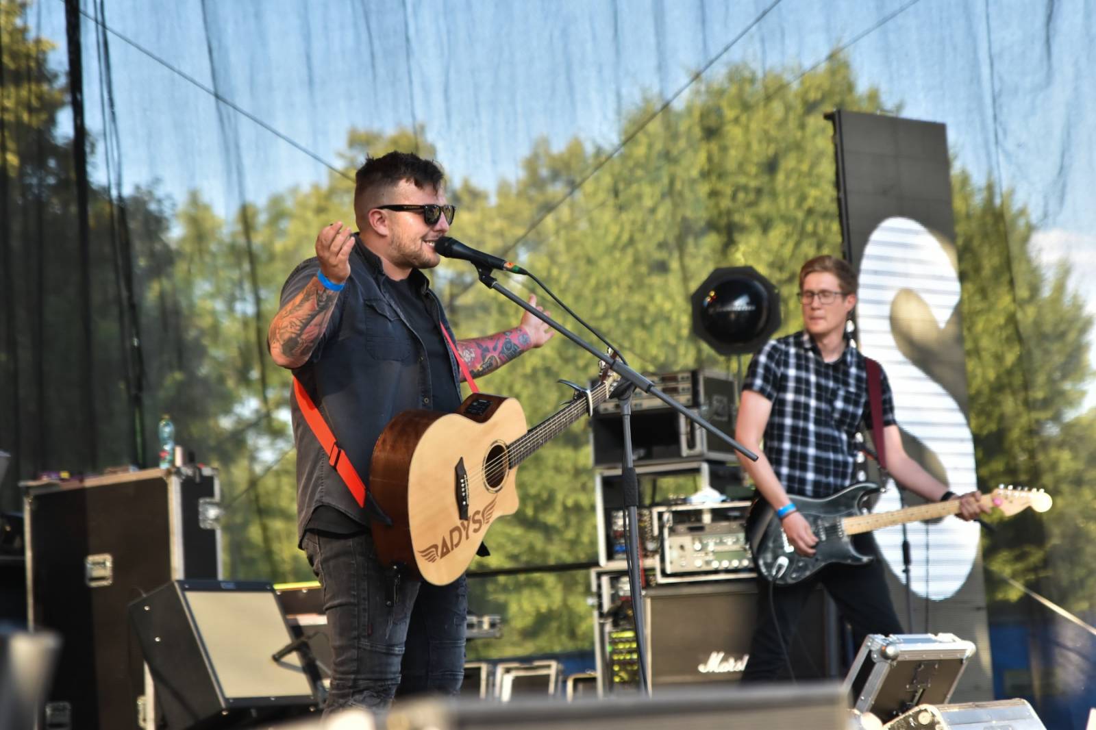 Olympic a jeho vlak, co nikdy nestaví, dorazil do Plzně. Za Plazou odehrál své největší hity