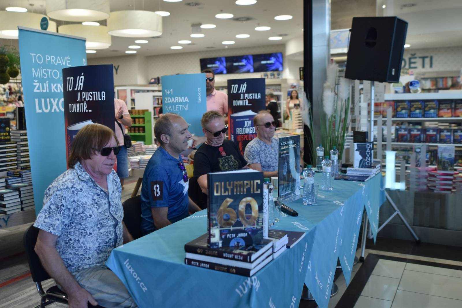 Olympic a jeho vlak, co nikdy nestaví, dorazil do Plzně. Za Plazou odehrál své největší hity