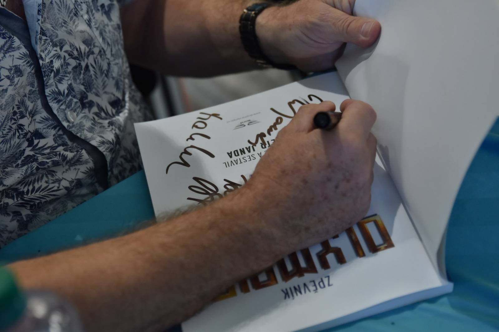 Olympic a jeho vlak, co nikdy nestaví, dorazil do Plzně. Za Plazou odehrál své největší hity