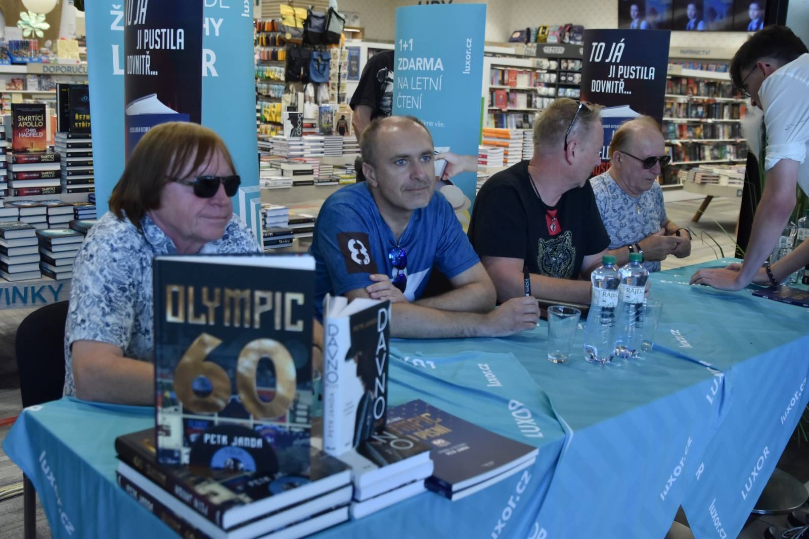 Olympic a jeho vlak, co nikdy nestaví, dorazil do Plzně. Za Plazou odehrál své největší hity