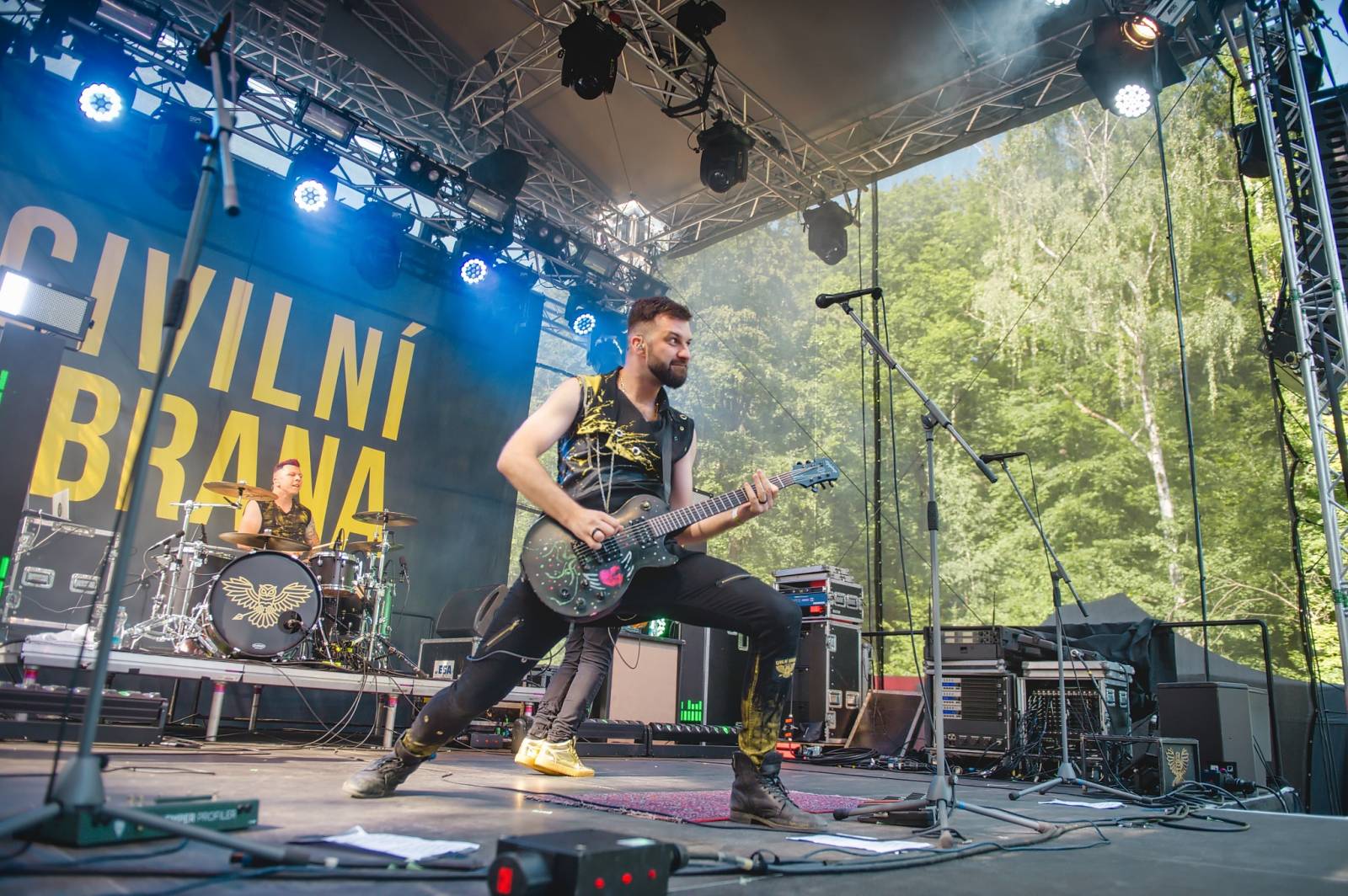 Na Vysočina festu se o zábavu staral Ivan Mládek, největší show obstarali Rybičky 48 a Mirai