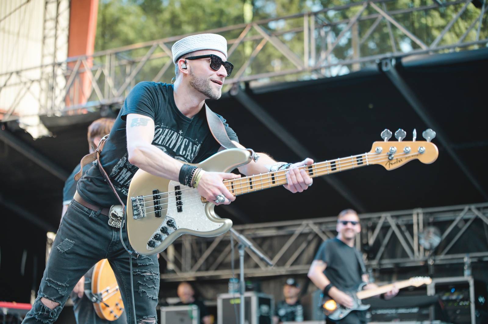 Na Vysočina festu se o zábavu staral Ivan Mládek, největší show obstarali Rybičky 48 a Mirai