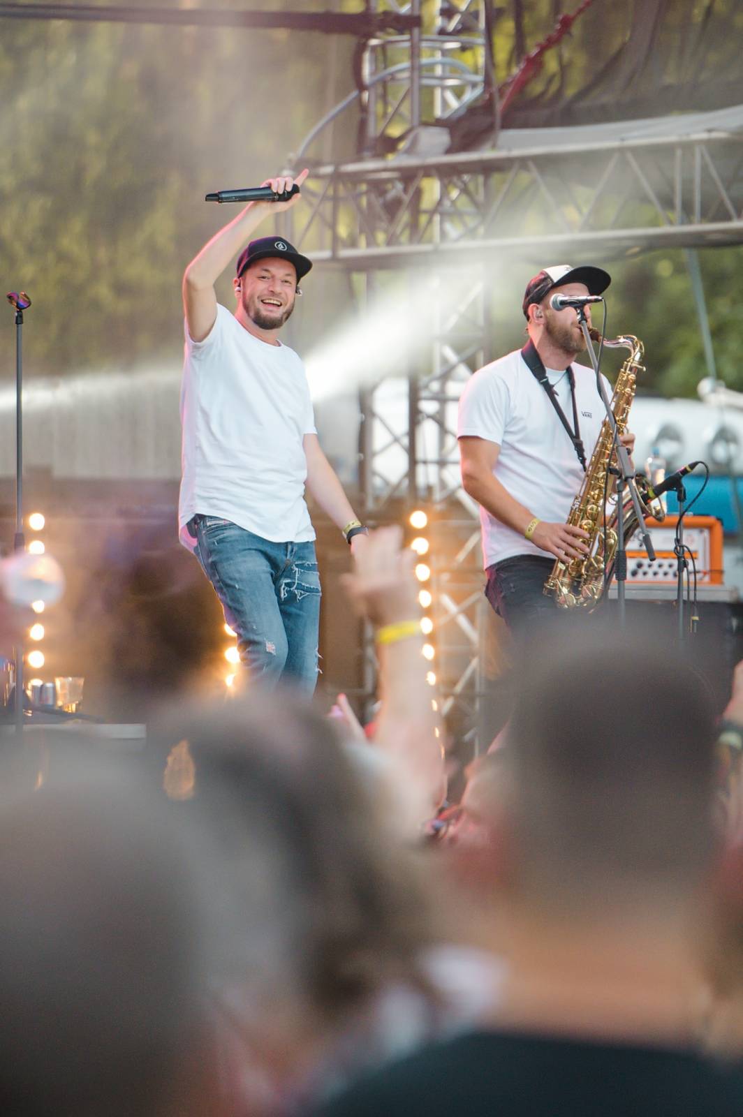 Na Vysočina festu se o zábavu staral Ivan Mládek, největší show obstarali Rybičky 48 a Mirai