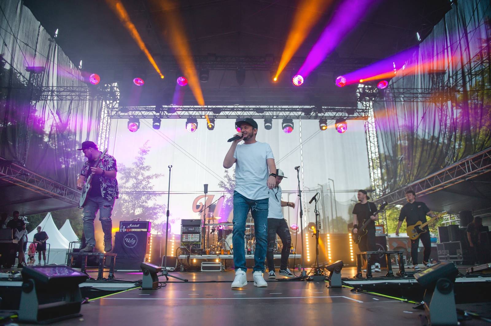 Na Vysočina festu se o zábavu staral Ivan Mládek, největší show obstarali Rybičky 48 a Mirai