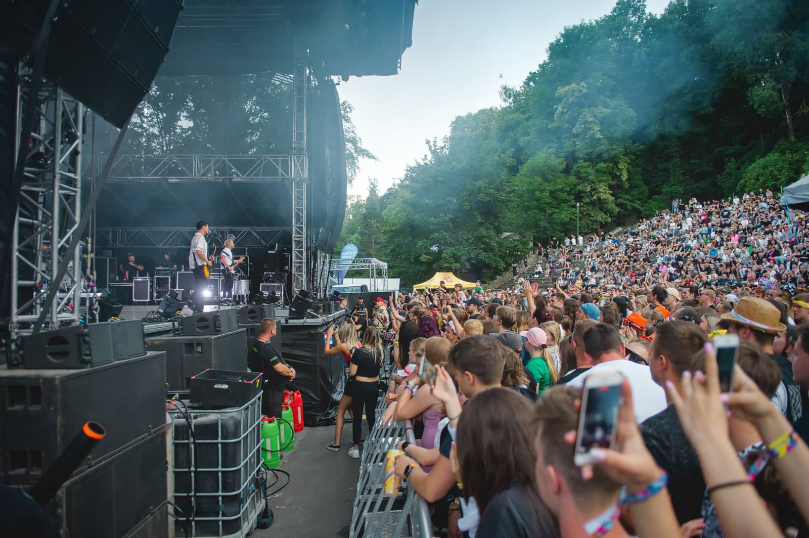 Na Vysočina festu se o zábavu staral Ivan Mládek, největší show obstarali Rybičky 48 a Mirai