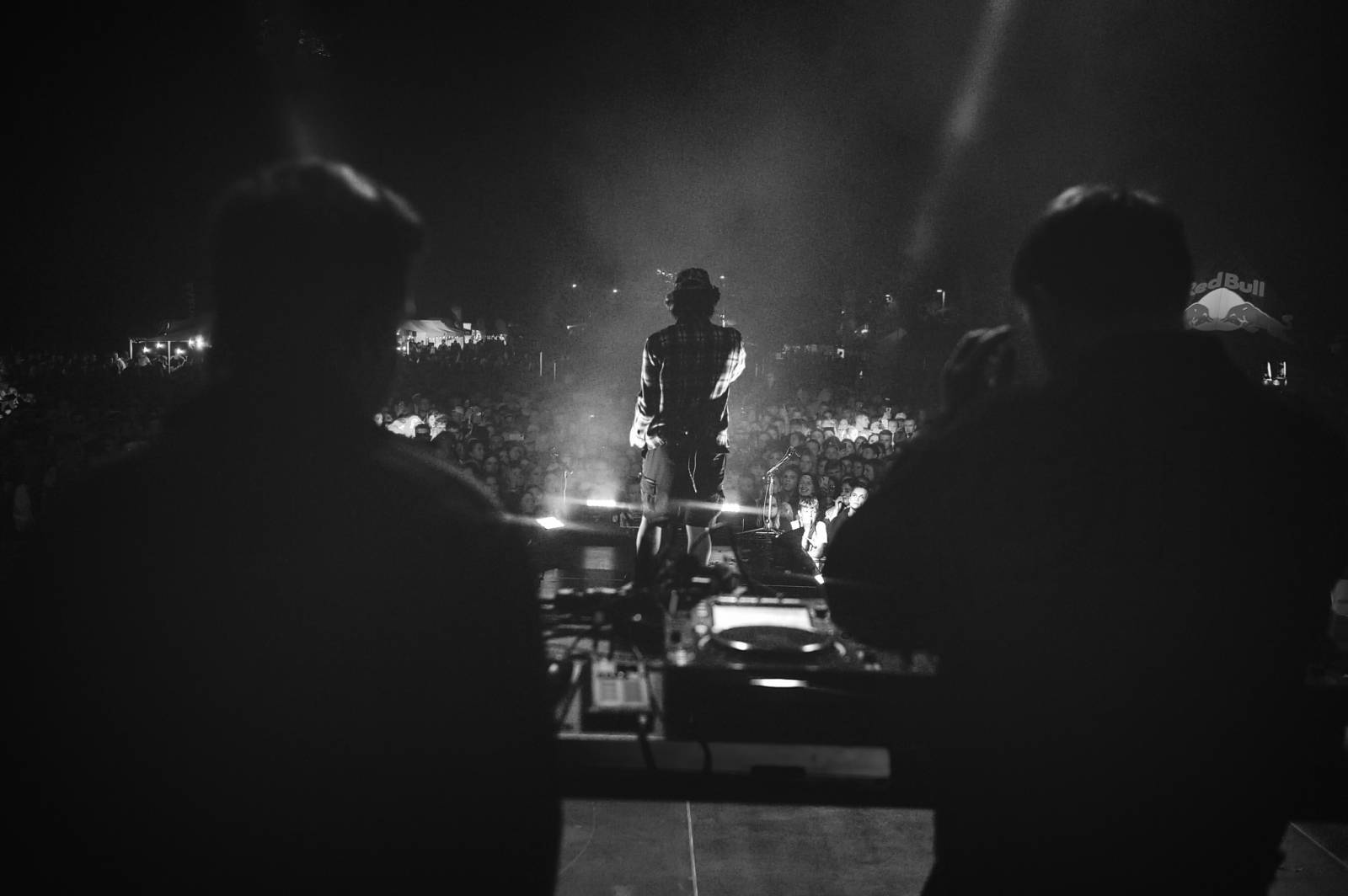 Na Vysočina festu se o zábavu staral Ivan Mládek, největší show obstarali Rybičky 48 a Mirai