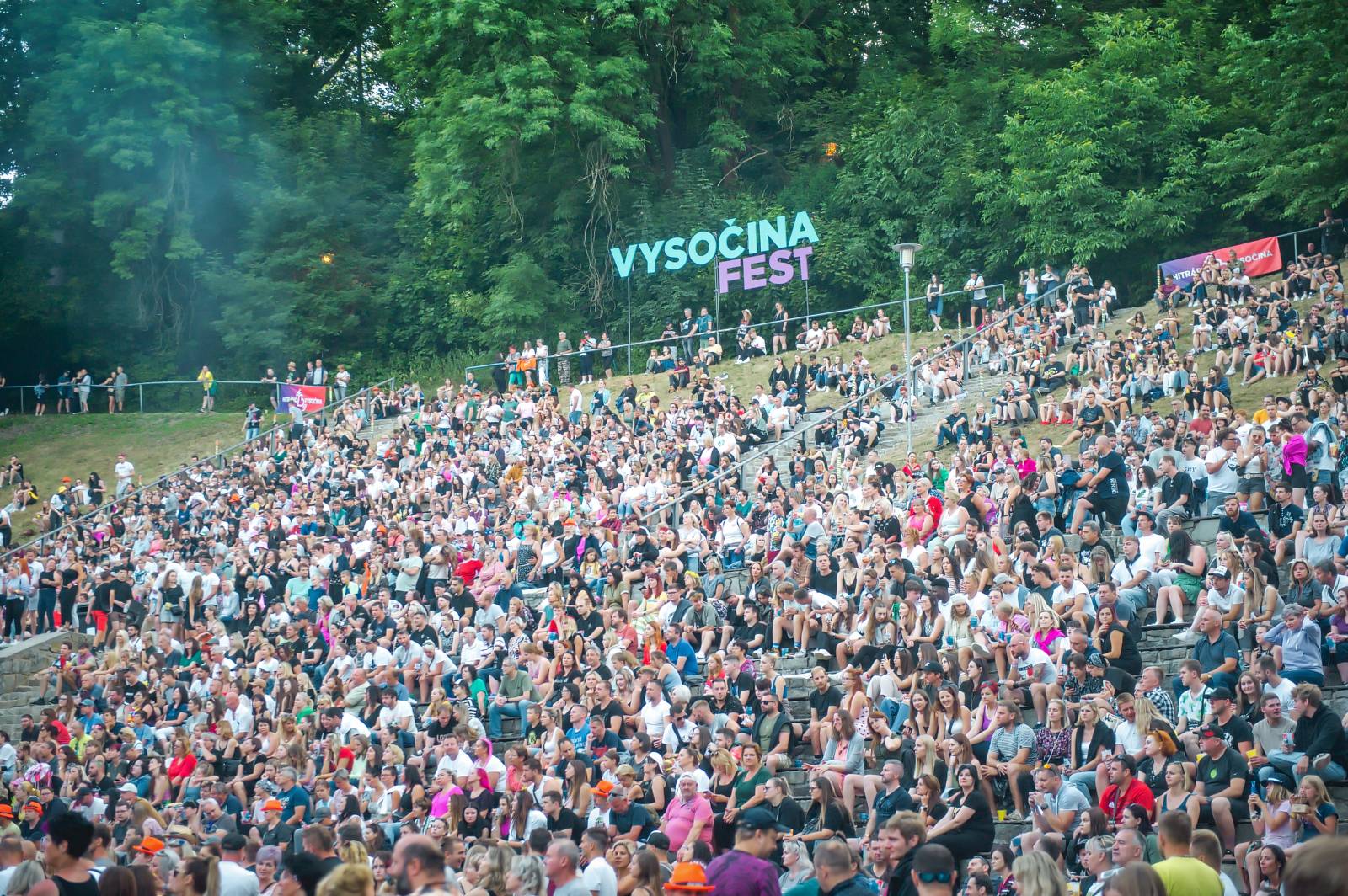 Třetí den Vysočina Fest rozezpívali Jelen, Traktor i Sima