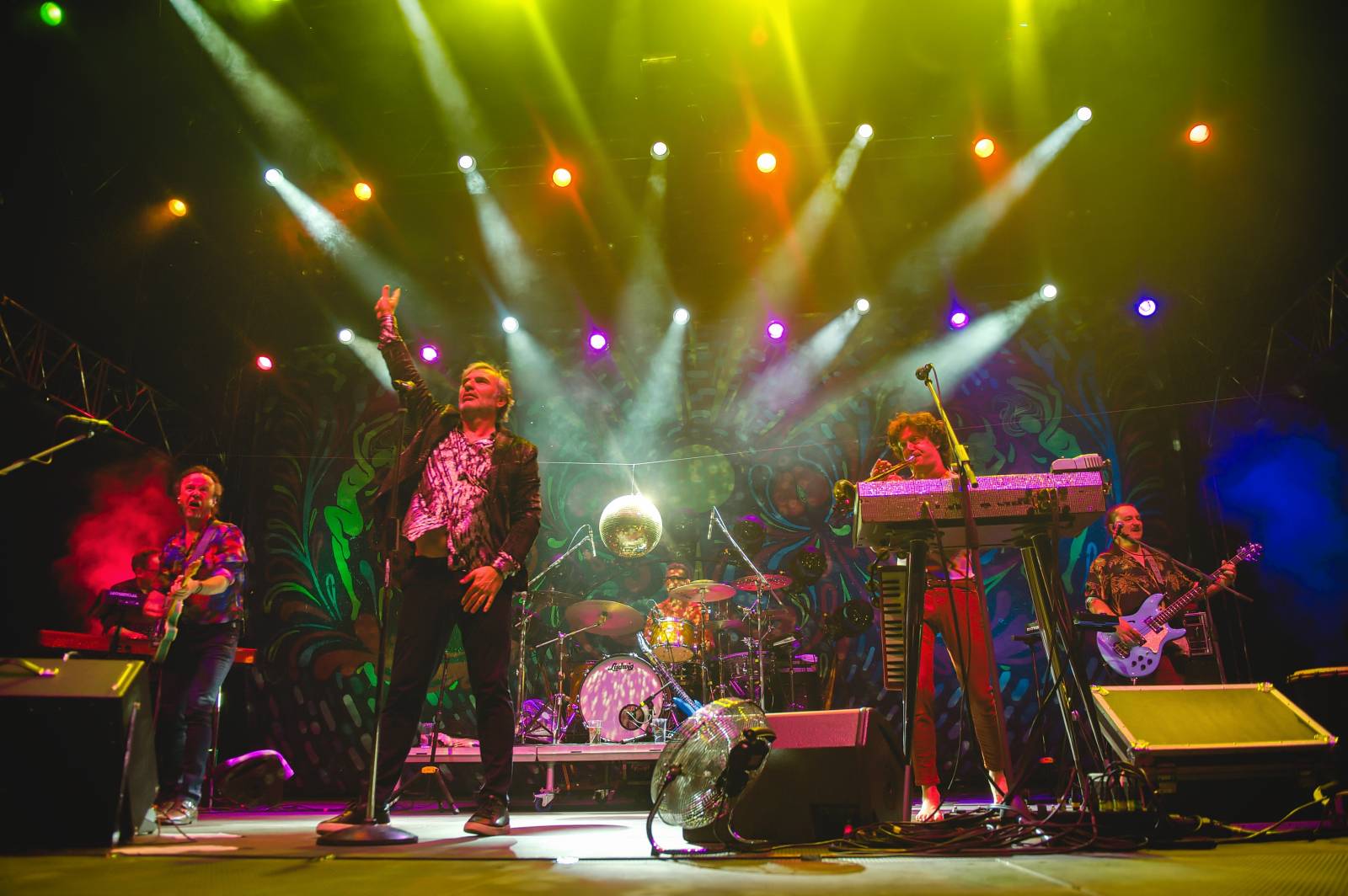 Třetí den Vysočina Fest rozezpívali Jelen, Traktor i Sima