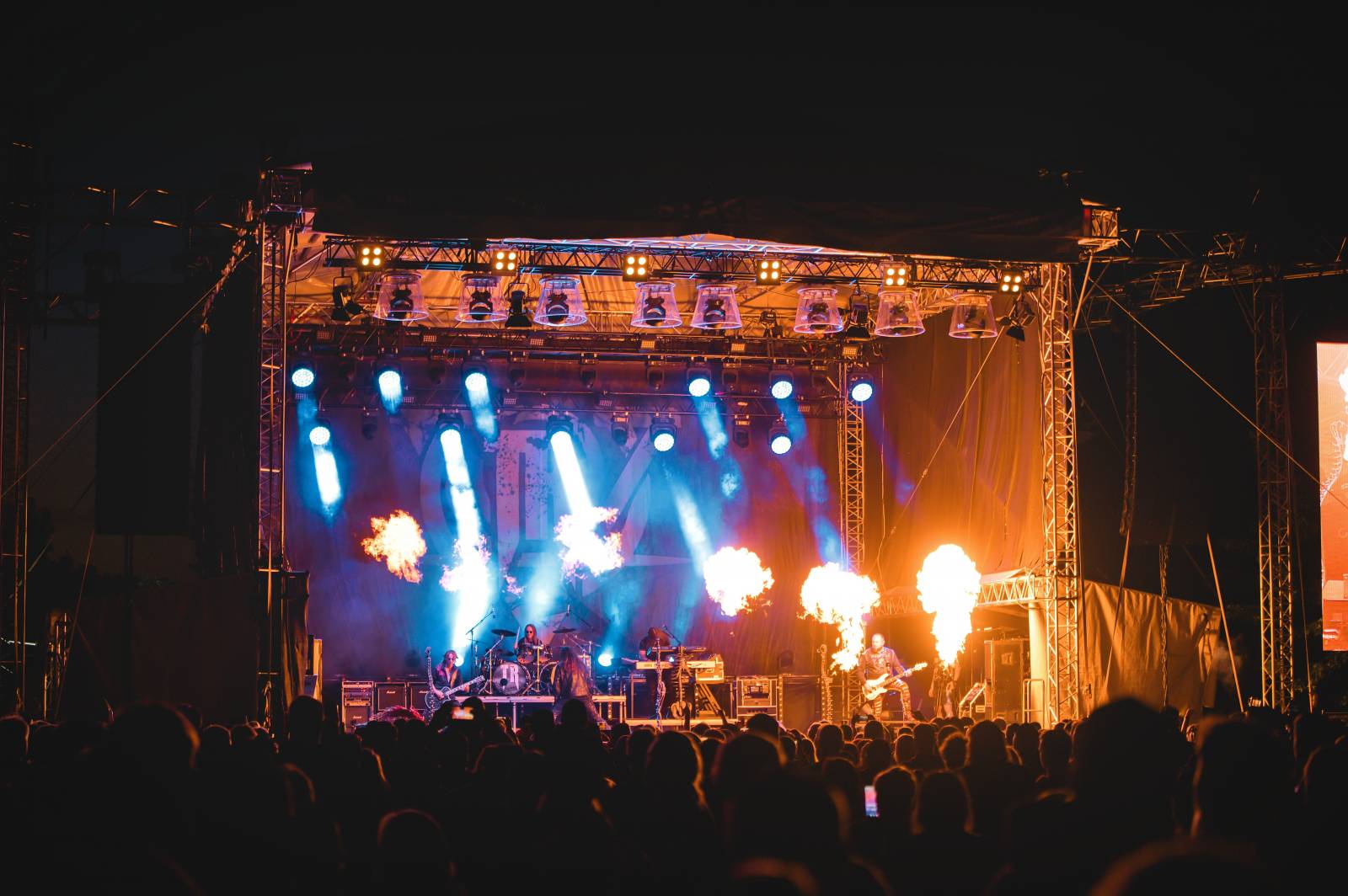 Třetí den Vysočina Fest rozezpívali Jelen, Traktor i Sima