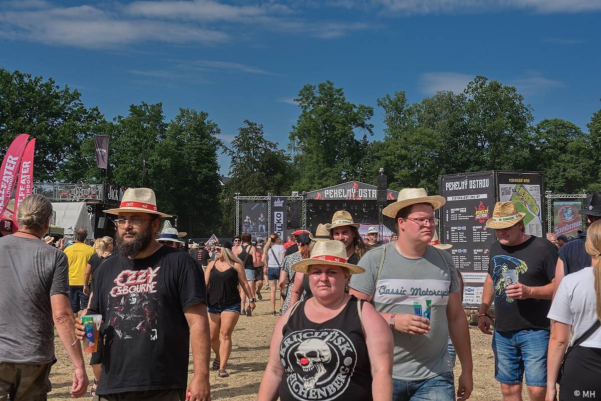 Pekelná sobota v Holýšově: Program završili Kissin' Dynamite, Trautenberk, Harlej i Chinaski