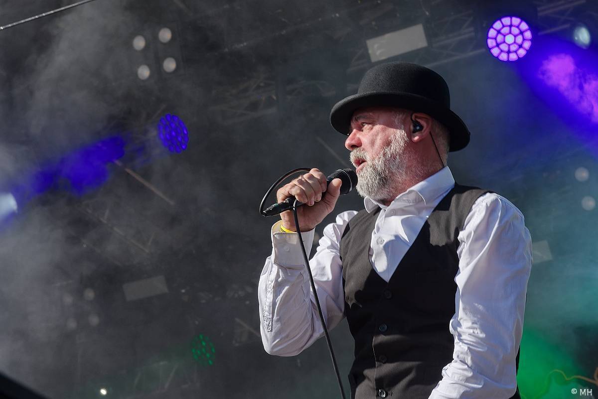 Pekelná sobota v Holýšově: Program završili Kissin' Dynamite, Trautenberk, Harlej i Chinaski