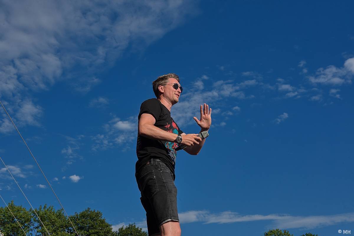 Pekelná sobota v Holýšově: Program završili Kissin' Dynamite, Trautenberk, Harlej i Chinaski