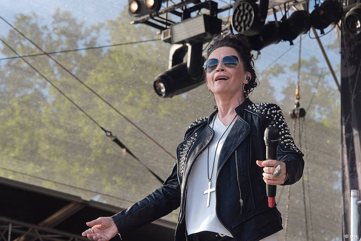 Pekelná sobota v Holýšově: Program završili Kissin' Dynamite, Trautenberk, Harlej i Chinaski