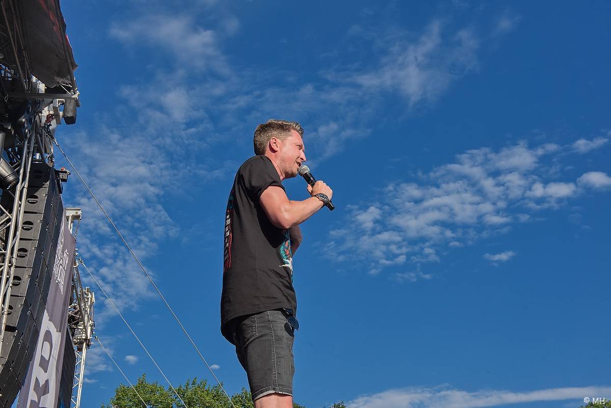 Pekelná sobota v Holýšově: Program završili Kissin' Dynamite, Trautenberk, Harlej i Chinaski