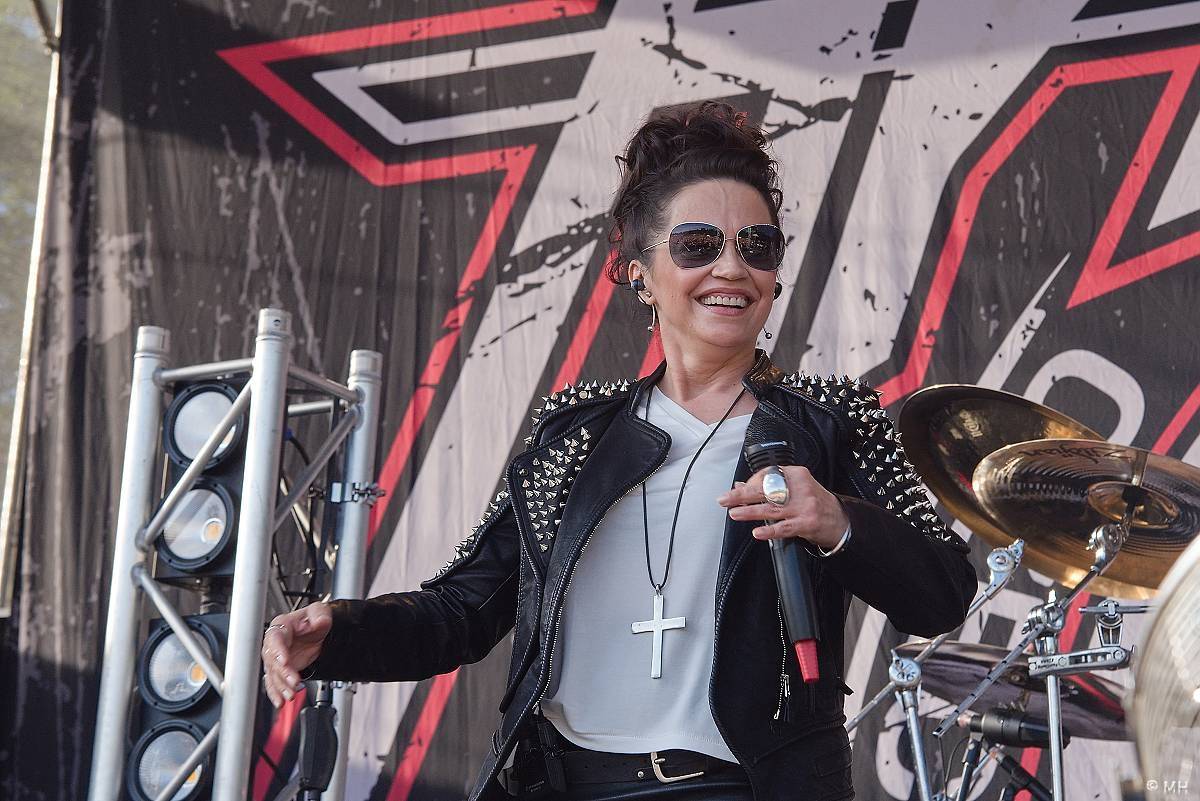 Pekelná sobota v Holýšově: Program završili Kissin' Dynamite, Trautenberk, Harlej i Chinaski