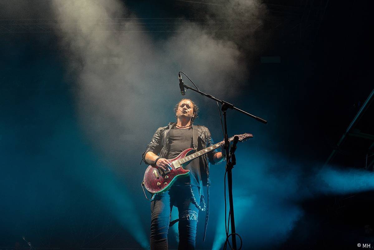 Pekelná sobota v Holýšově: Program završili Kissin' Dynamite, Trautenberk, Harlej i Chinaski