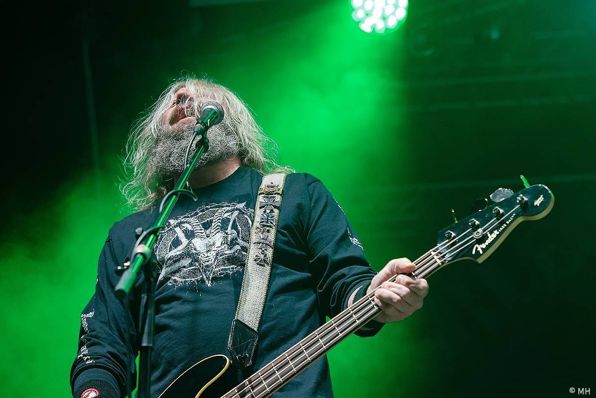 Pekelná sobota v Holýšově: Program završili Kissin' Dynamite, Trautenberk, Harlej i Chinaski