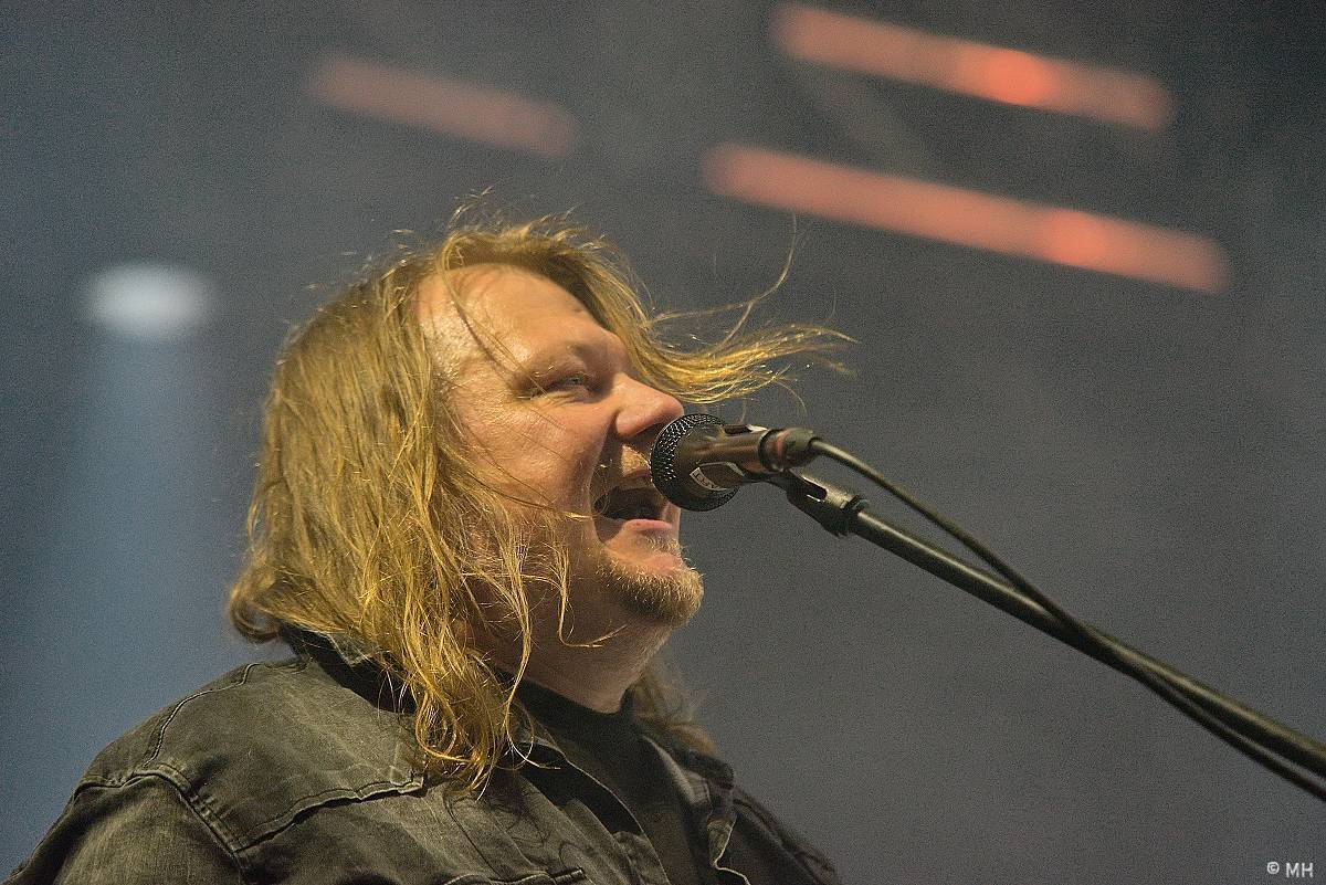 Pekelná sobota v Holýšově: Program završili Kissin' Dynamite, Trautenberk, Harlej i Chinaski