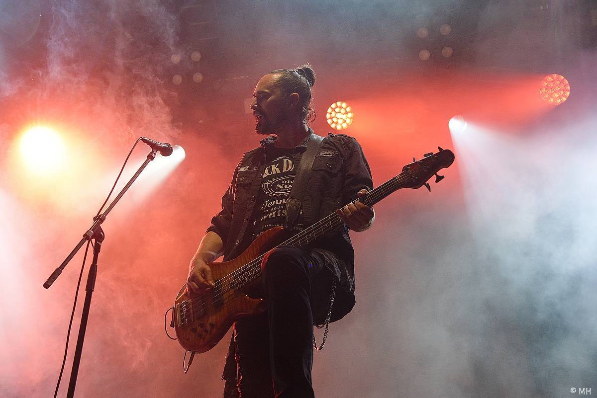 Pekelná sobota v Holýšově: Program završili Kissin' Dynamite, Trautenberk, Harlej i Chinaski