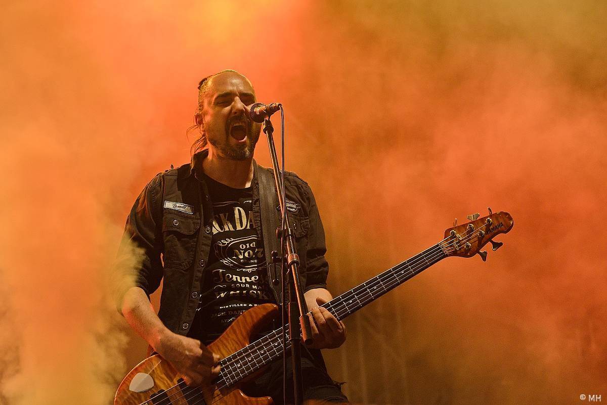 Pekelná sobota v Holýšově: Program završili Kissin' Dynamite, Trautenberk, Harlej i Chinaski