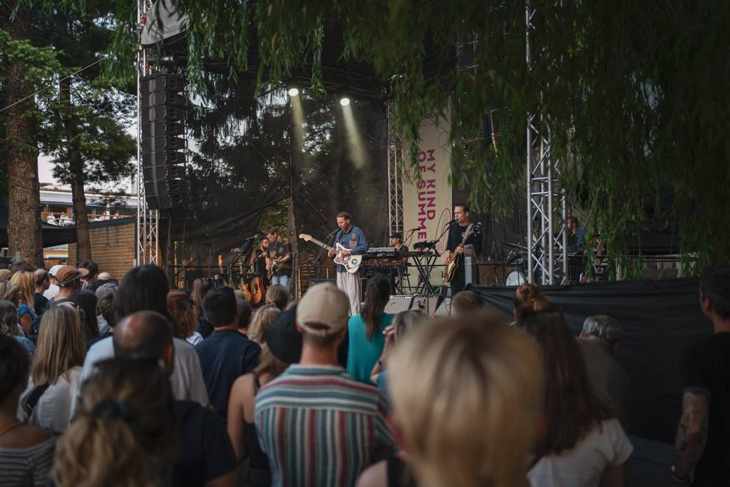 Ben Howard zaplavil Žluté lázně vlnou něžnosti