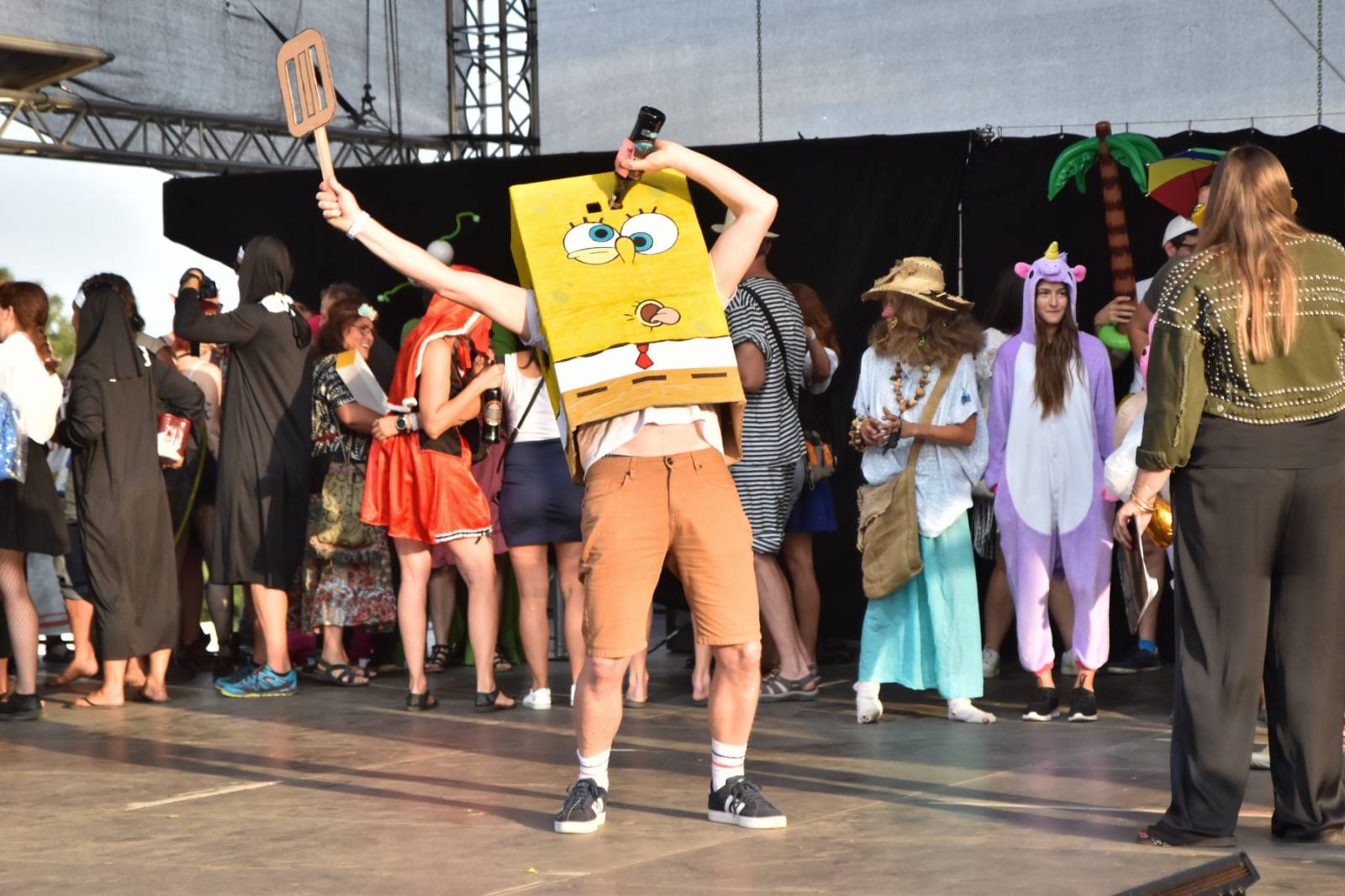 Hrady CZ odstartovaly. Zahájili je Kryštof, Anna K., Gaia Mesiah i Sofian Medjmedj